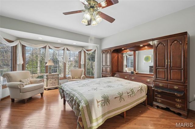 5716 Lilac Trails Drive, St Louis, MO 63128