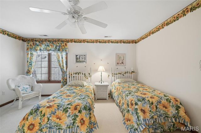 5716 Lilac Trails Drive, St Louis, MO 63128