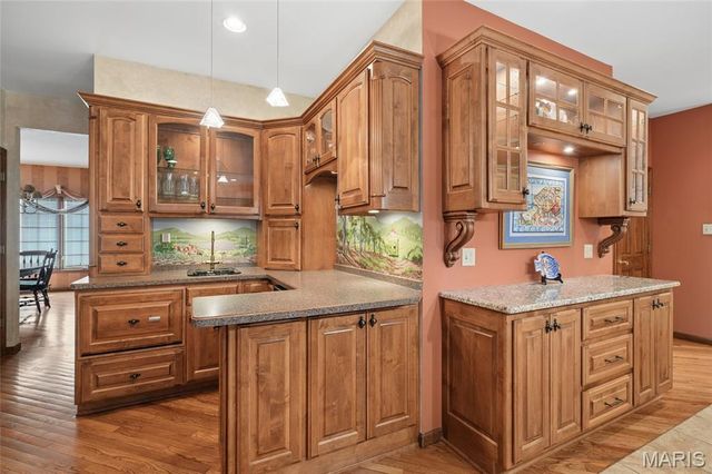 5716 Lilac Trails Drive, St Louis, MO 63128