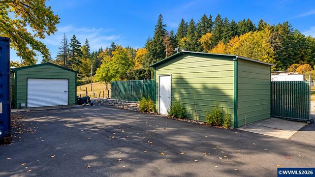 10646 Sunnyside Rd SE, Jefferson, OR 97352
