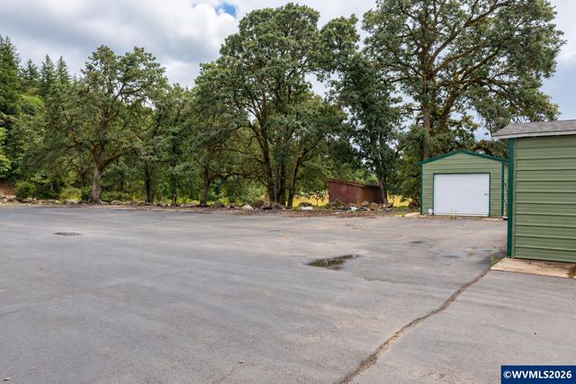 10646 Sunnyside Rd SE, Jefferson, OR 97352