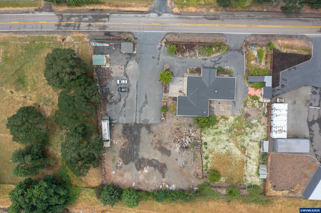 10646 Sunnyside Rd SE, Jefferson, OR 97352