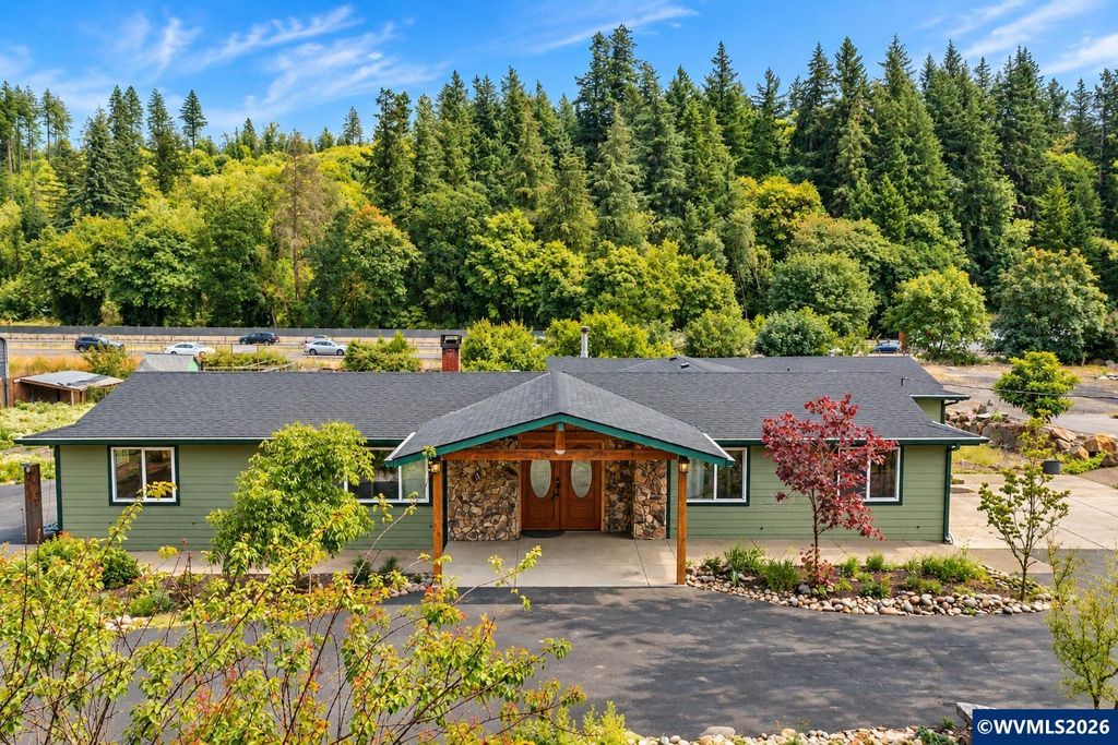 10646 Sunnyside Rd SE, Jefferson, OR 97352