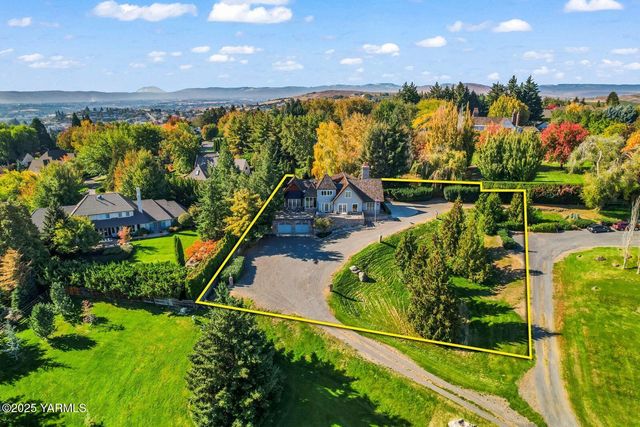 901 N 66th Ave, Yakima, WA 98908