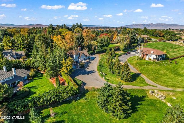 901 N 66th Ave, Yakima, WA 98908