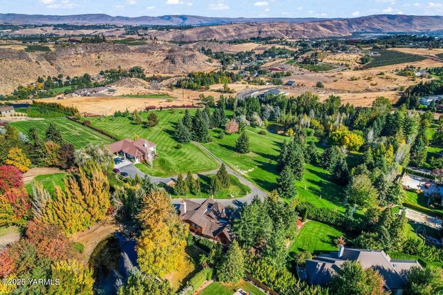 901 N 66th Ave, Yakima, WA 98908