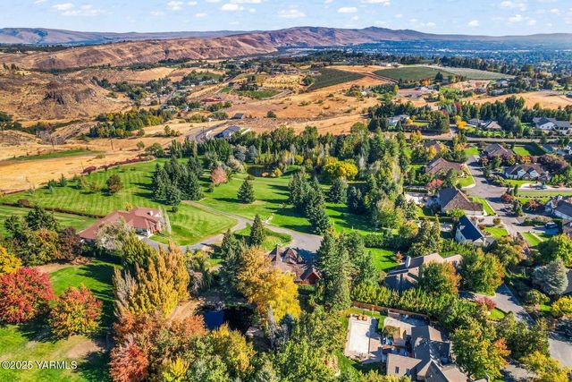 901 N 66th Ave, Yakima, WA 98908