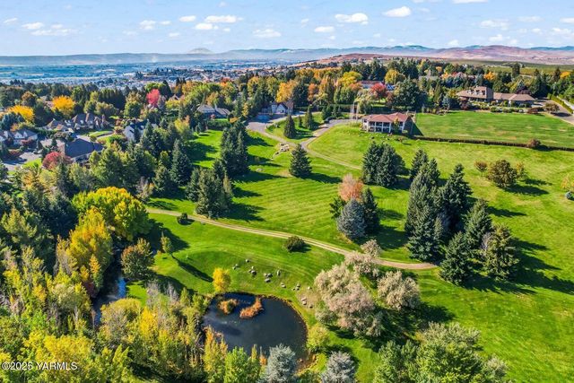 901 N 66th Ave, Yakima, WA 98908