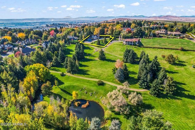 901 N 66th Ave, Yakima, WA 98908