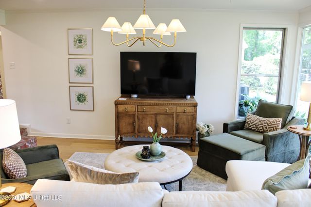 3918 Rhymes Place, Jackson, MS 39211