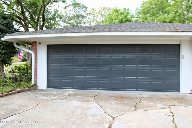 3918 Rhymes Place, Jackson, MS 39211