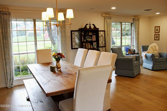 3918 Rhymes Place, Jackson, MS 39211