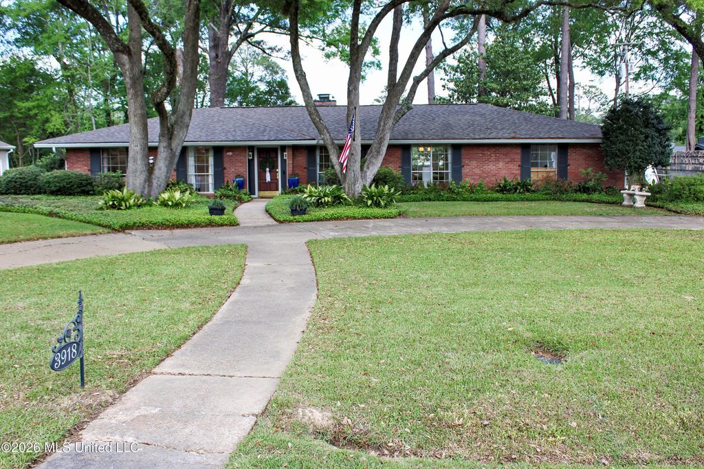 3918 Rhymes Place, Jackson, MS 39211