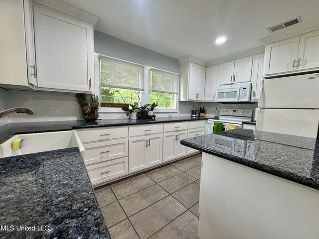 331 Commerce Street, Gulfport, MS 39507
