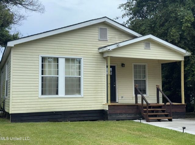 331 Commerce Street, Gulfport, MS 39507