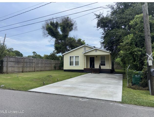 331 Commerce Street, Gulfport, MS 39507