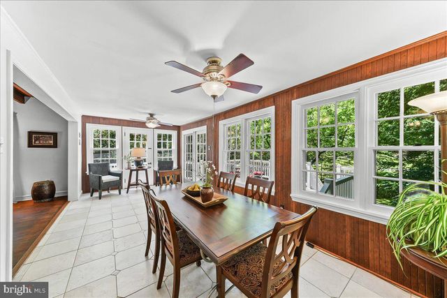 890 PAXON HOLLOW RD, Media, PA 19063
