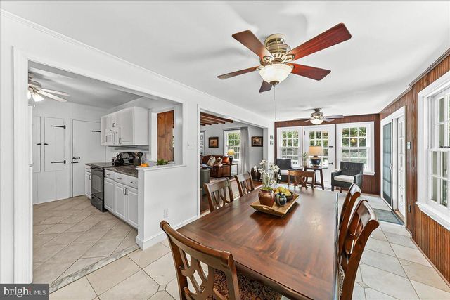 890 PAXON HOLLOW RD, Media, PA 19063