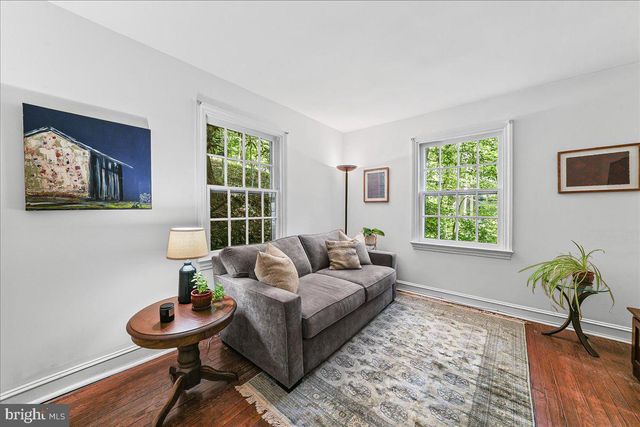 890 PAXON HOLLOW RD, Media, PA 19063