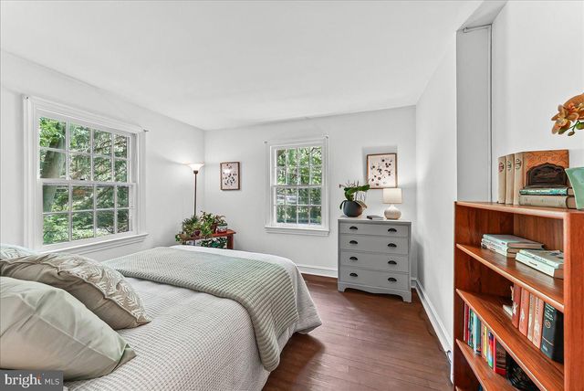 890 PAXON HOLLOW RD, Media, PA 19063