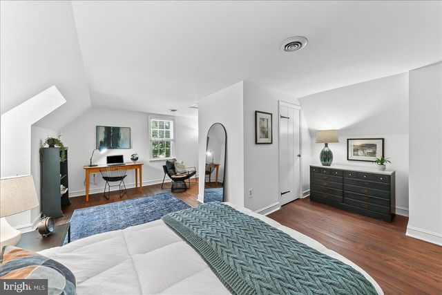 890 PAXON HOLLOW RD, Media, PA 19063