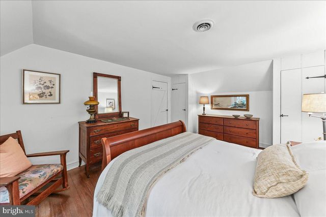 890 PAXON HOLLOW RD, Media, PA 19063