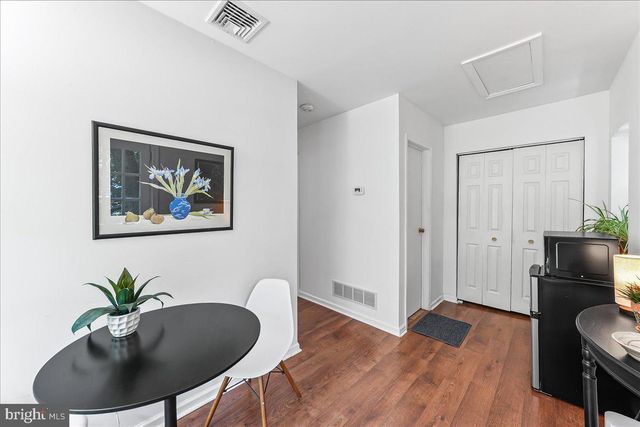 890 PAXON HOLLOW RD, Media, PA 19063