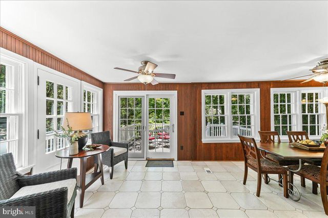 890 PAXON HOLLOW RD, Media, PA 19063