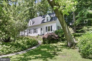 890 PAXON HOLLOW RD, Media, PA 19063