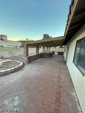 1617 Joshua Tree Court, Las Vegas, NV 89108