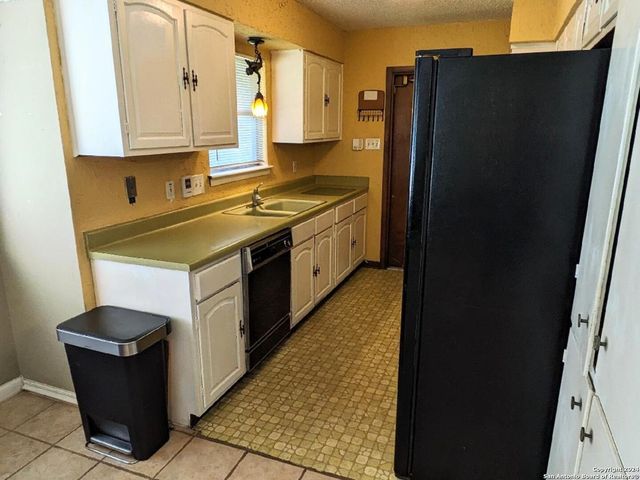 14223 BROOK HOLLOW BLVD, San Antonio, TX 78232