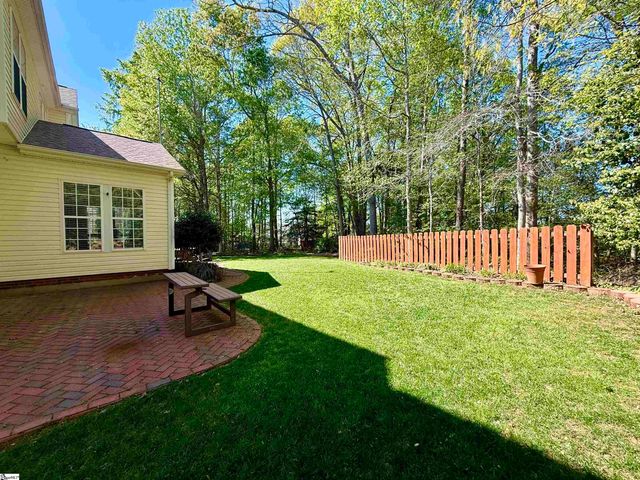 27 Waters Reach Lane, Simpsonville, SC 29681