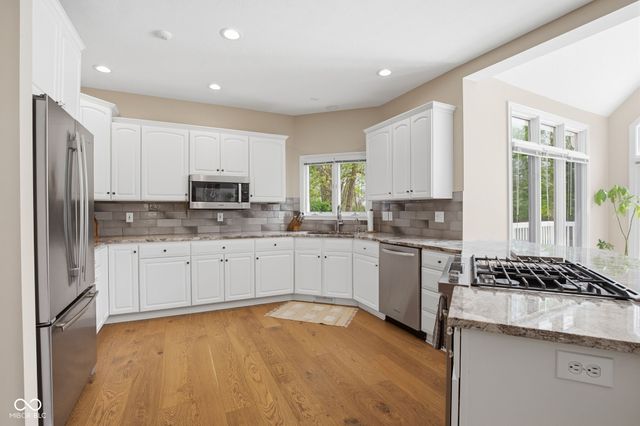 4357 Riverbirch Run, Zionsville, IN 46077