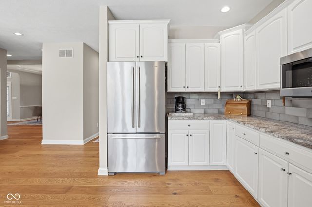 4357 Riverbirch Run, Zionsville, IN 46077