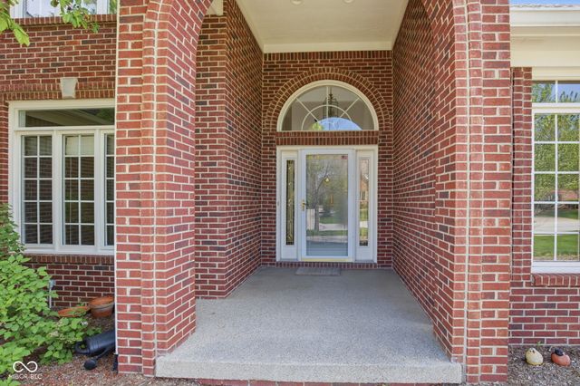 4357 Riverbirch Run, Zionsville, IN 46077