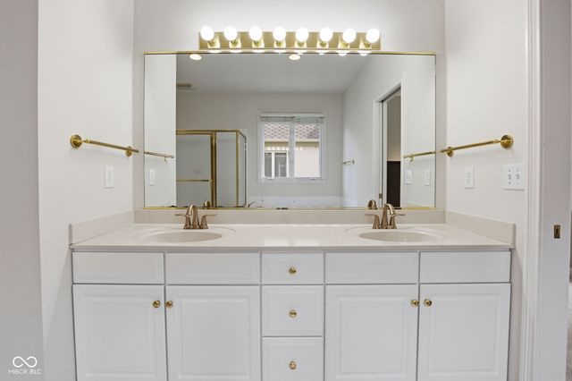 4357 Riverbirch Run, Zionsville, IN 46077