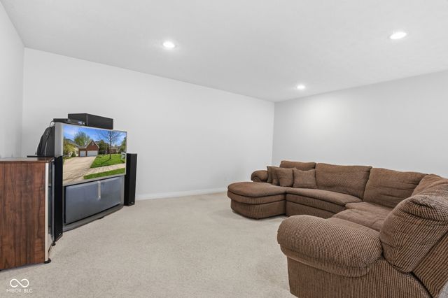 4357 Riverbirch Run, Zionsville, IN 46077