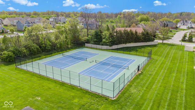 4357 Riverbirch Run, Zionsville, IN 46077