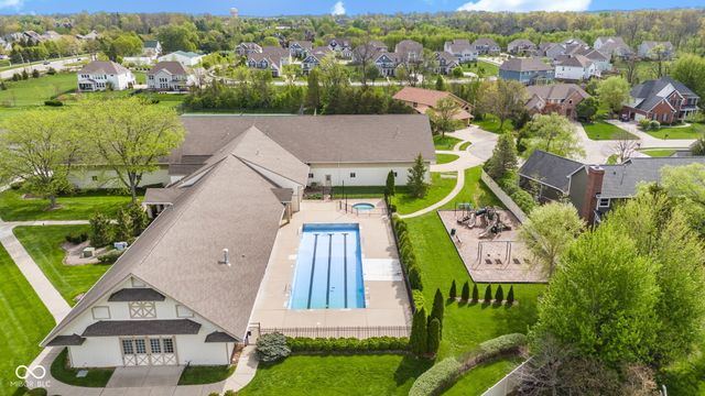 4357 Riverbirch Run, Zionsville, IN 46077