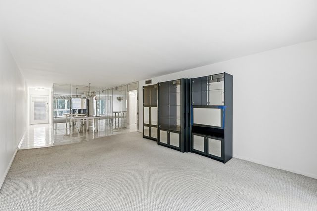 2302 Lucaya Lane E3, Coconut Creek, FL 33066