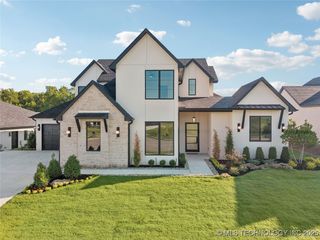 8200 E Elgin Street, Broken Arrow, OK 74014