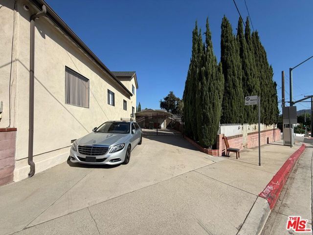 4306 Pennsylvania Avenue, La Crescenta, CA 91214