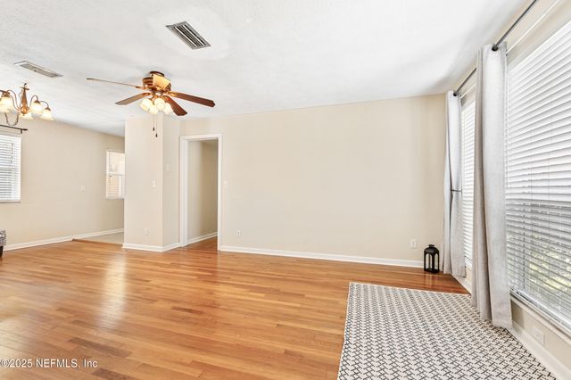 4615 ANVERS Boulevard, Jacksonville, FL 32210