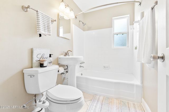 4615 ANVERS Boulevard, Jacksonville, FL 32210