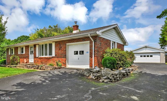 595 NEW SCHAEFFERSTOWN RD, Bernville, PA 19506