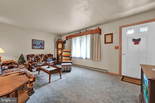 595 NEW SCHAEFFERSTOWN RD, Bernville, PA 19506