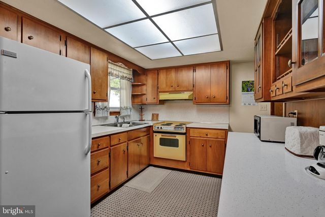 595 NEW SCHAEFFERSTOWN RD, Bernville, PA 19506