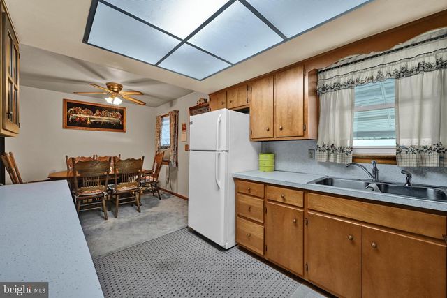 595 NEW SCHAEFFERSTOWN RD, Bernville, PA 19506