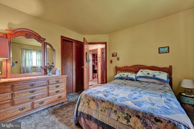 595 NEW SCHAEFFERSTOWN RD, Bernville, PA 19506