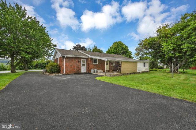595 NEW SCHAEFFERSTOWN RD, Bernville, PA 19506
